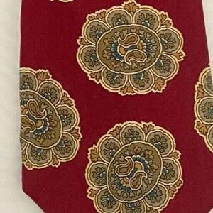 #5881 Bill Bass Maroon and Gold Mens Necktie, TIe 58x3.75